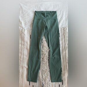 Lululemon Train Times leggings. Size4